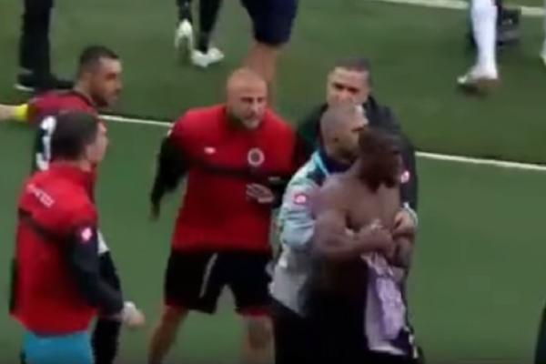 SKANDAL! Pogba isfolirao povredu, pa dobio batine od saigrača! (VIDEO)