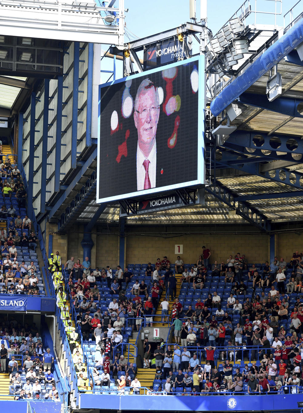 Svi su prethodnih dana slali poruke podrške porodici ser Aleksa Fergusona