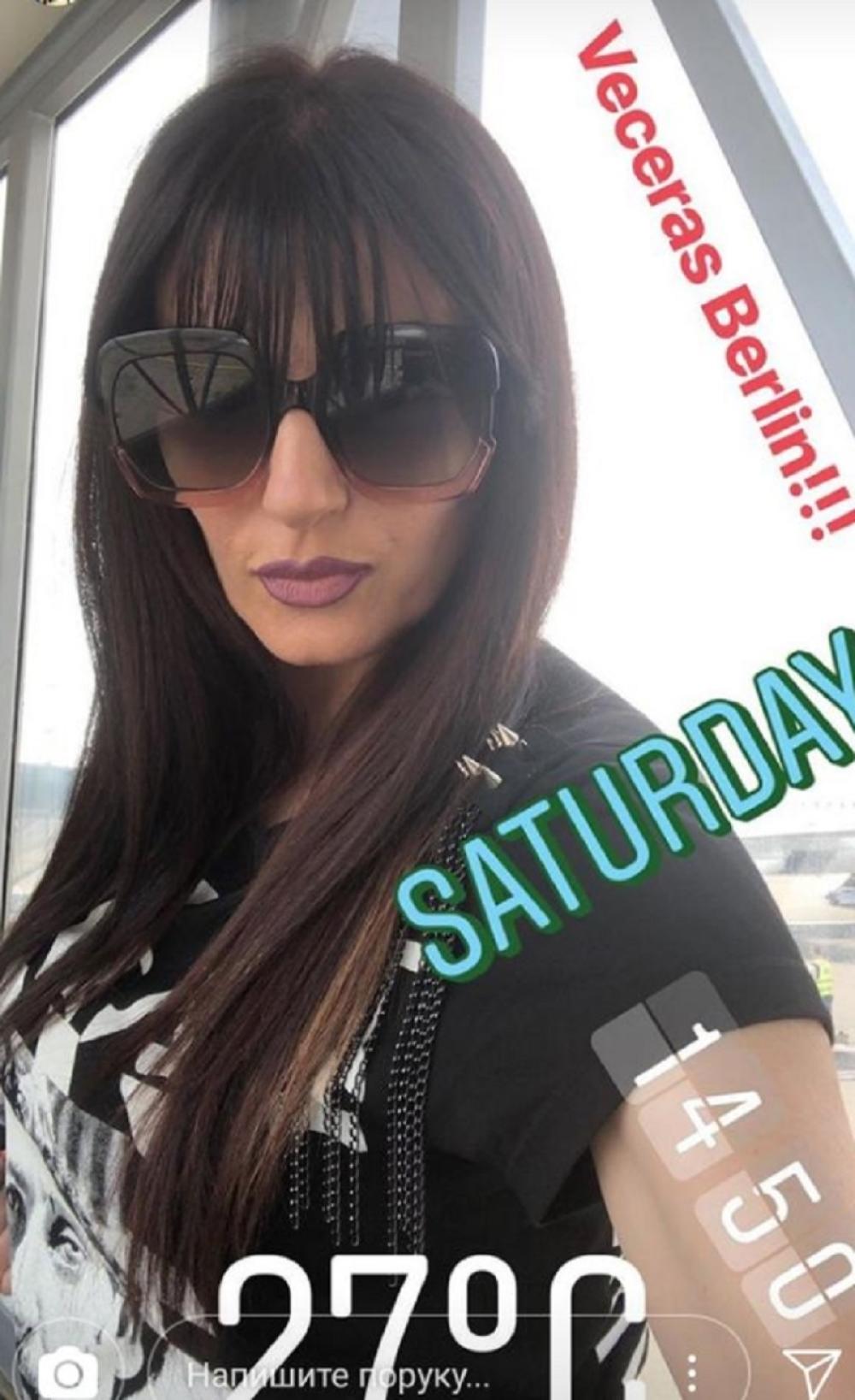 Viki je odlučila da postane fatalna tamnokosa  