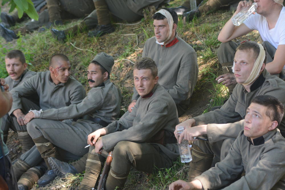 Konji plaćeniji od statista u novom filmu Laze Ristovskog: Nova bruka srpskog filma (VIDEO)