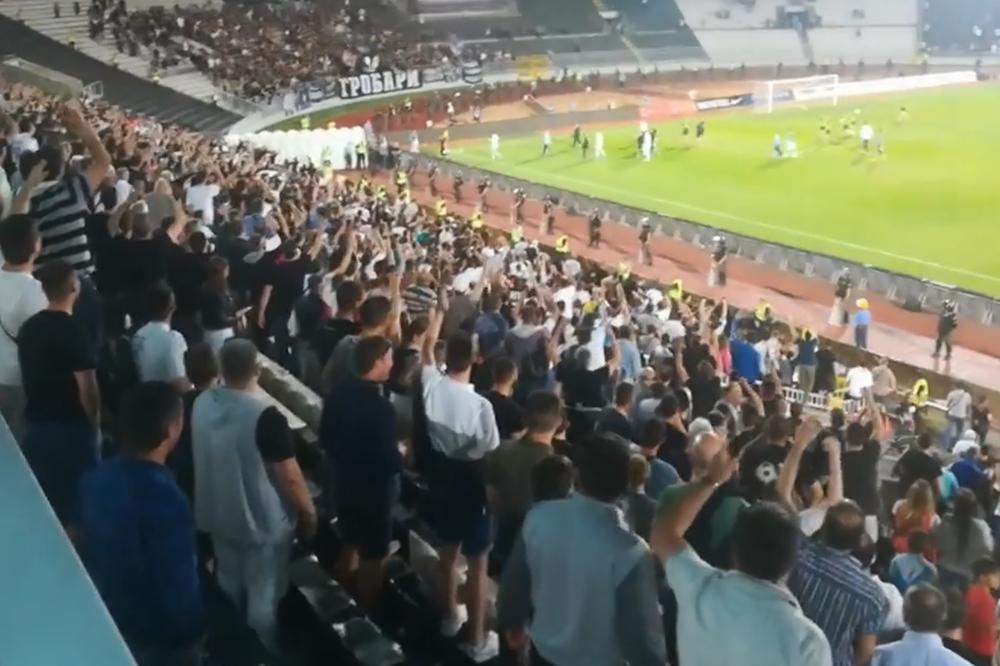 LUDILO U HUMSKOJ, GROBARI POBESNELI: Ceo stadion ustao na noge - UPRAVA NAPOLJE! (FOTO)
