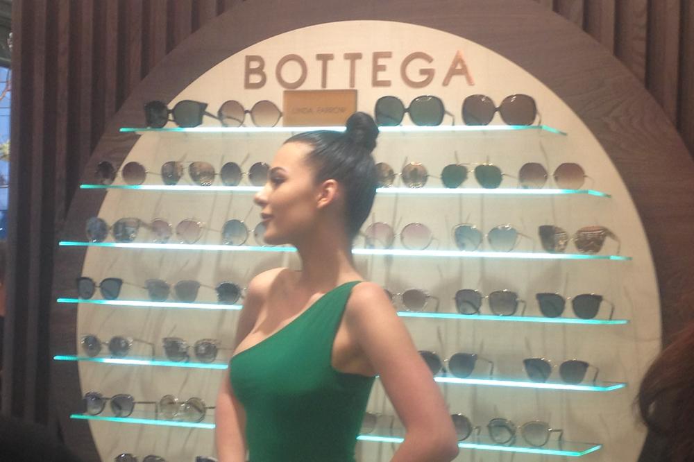 SNIMILI SMO ANASTASIJU RAŽNATOVIĆ: Kad se pojavila, ODUVALA JE sve prisutne, a svi su primetili ovaj DETALJ! (FOTO)