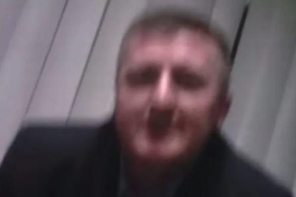 POLITIČAR TRAŽI INTIMAN ODNOS U ZAMENU ZA POSAO: Procureo skandalozan video snimak, on sve negira! (VIDEO)