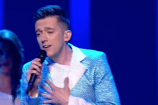 ZA GLUVU I SLIJEPU DECU BOŽIĆNI POKLON JE RAK! Ne stišavaju se strasti posle idiotske izjave crnogorskog predstavnika na Evrosongu! (VIDEO)