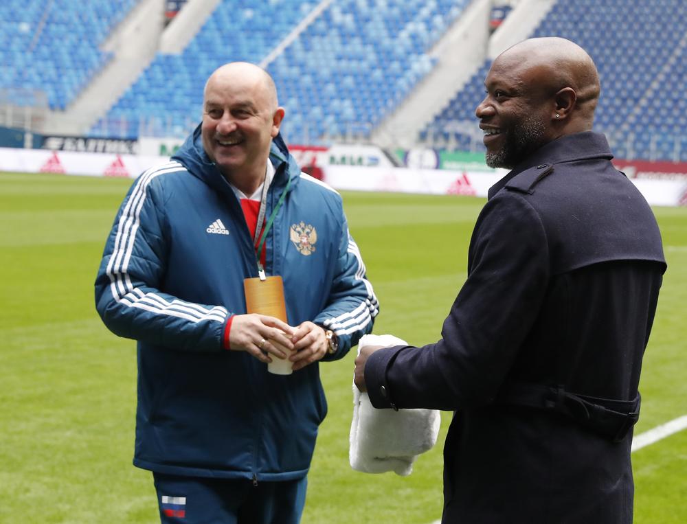 Stanislav Čerčesov je na glavni spisak stavio 24 igrača, dok na rezervnom ima sedmoricu