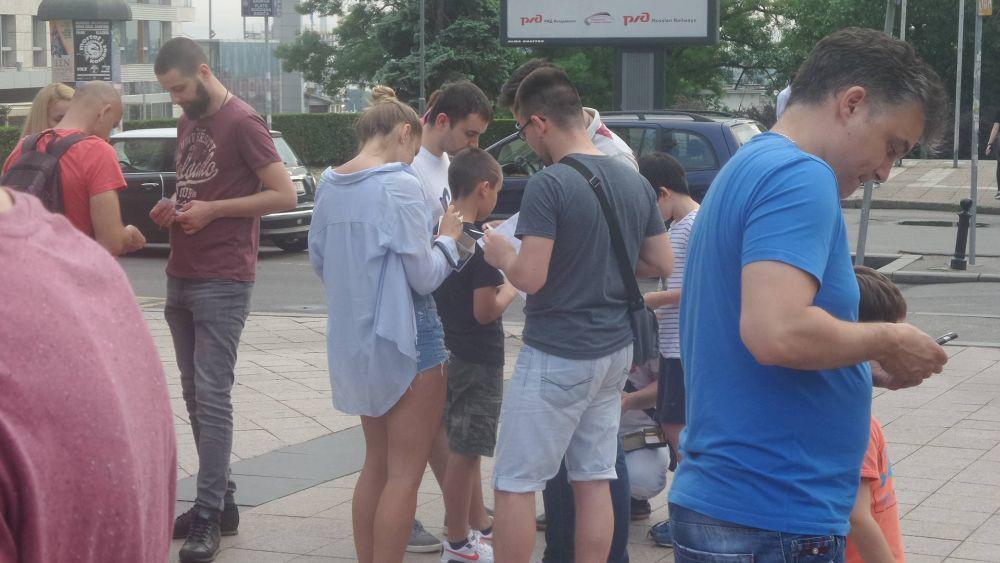 Razmena sličica za album za Svetsko prvenstvo kod Terazijske česme