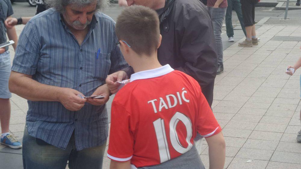 Razmena sličica za album za Svetsko prvenstvo kod Terazijske česme