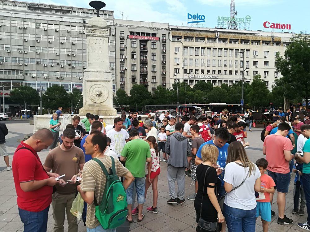 Razmena sličica za album za Svetsko prvenstvo kod Terazijske česme