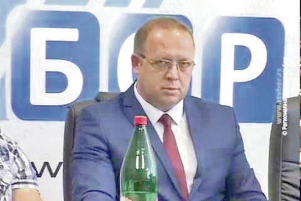 ILEGALNO RADILA ŠEST GODINA: Opštinu Bor trese SKANDAL!