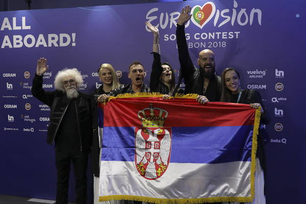 KO JE PRAVI (NE)PRIJATELJ SRBIJE? Od Albanije i Crne Gore bratski poeni na Evroviziji, od bratske Rusije - KROMPIR! (FOTO)