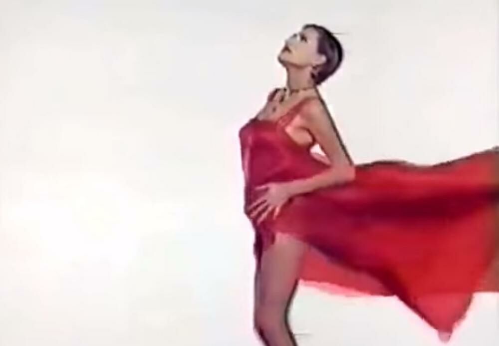 Kad je upoznala Arkana imala je skroz kratku kosu  