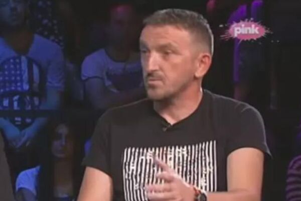 SLOBIN BRAT OTKRIO ŠOKANTAN DETALJ KIJINOG I SLOBINOG BRAKA: Cakana ga jednim komentarom toliko ukopala, da mu je bilo NEPRIJATNO (VIDEO)