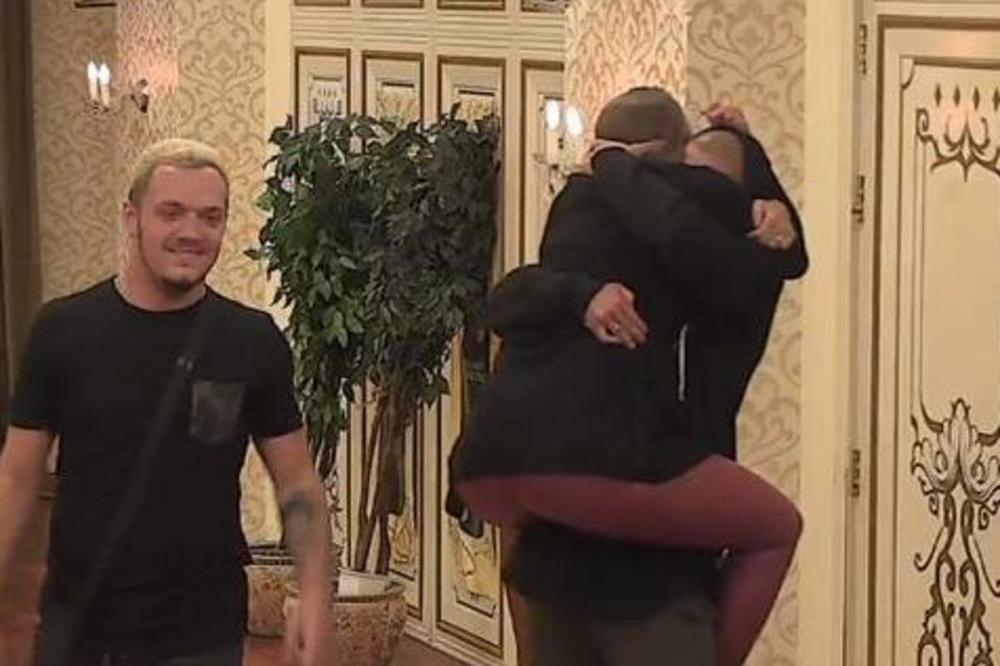 NAKON DUGE AGONIJE JE UŠAO ON: Povratak otpisanog takmičara u PAROVE! (FOTO)