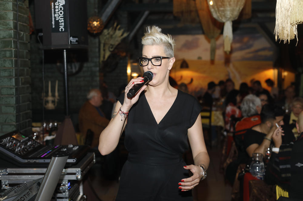 DANI MAKEDONSKE TRADICIJE OKUPILI DŽET SET: Pogledajte ko je od poznatih posetio ovu manifestaciju (FOTO)