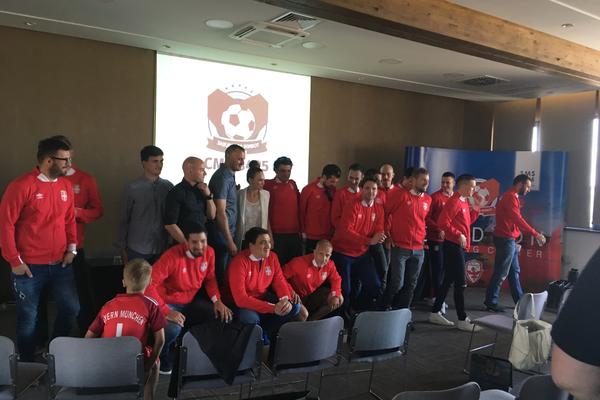 DOĐITE SVI U NEDELJU NA SPEKTAKL: HUMANITARNI meč poznatih uz učešće VELIKIH ZVEZDA!