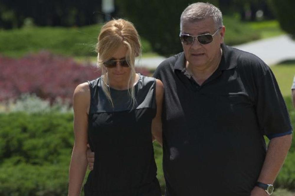 Policija oduzela PIŠTOLJ Natašinom OCU zbog pretnji Lazukiću: Nova drama u slučaju prebijanja prevačice