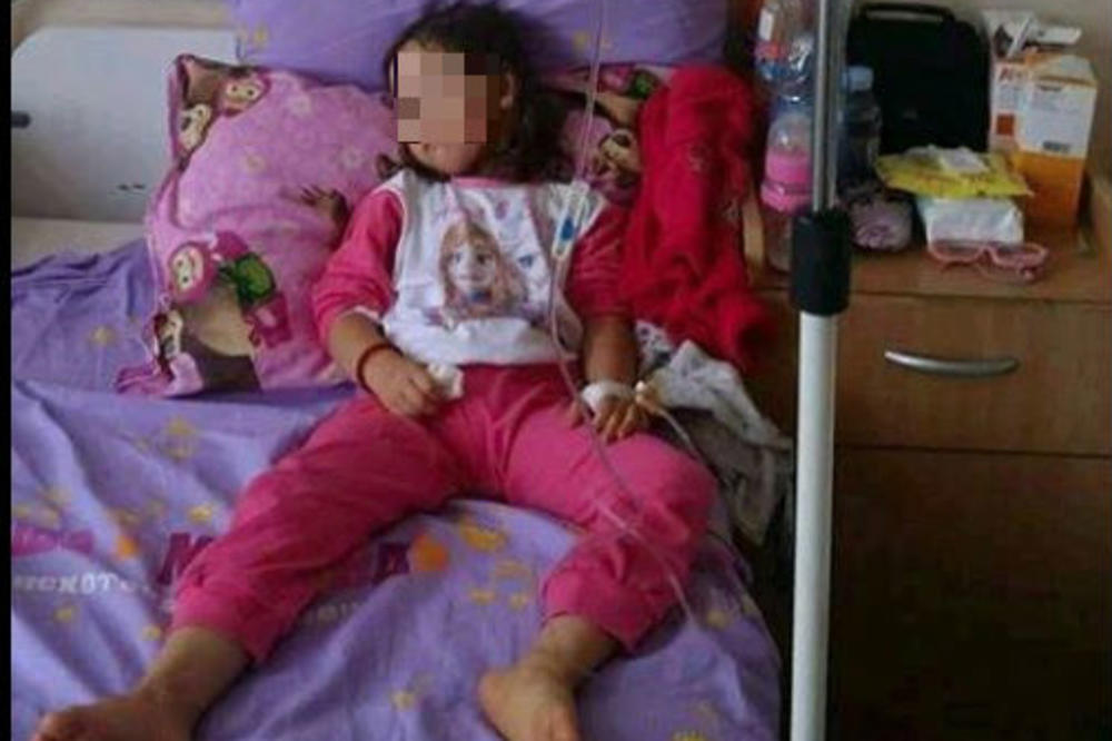 TEŠKO JE KAD ĆERKICA PITA HOĆE LI UMRETI JER NEMAMO LEK: Status Snežine mame boli do srži! POMOZIMO! (FOTO)