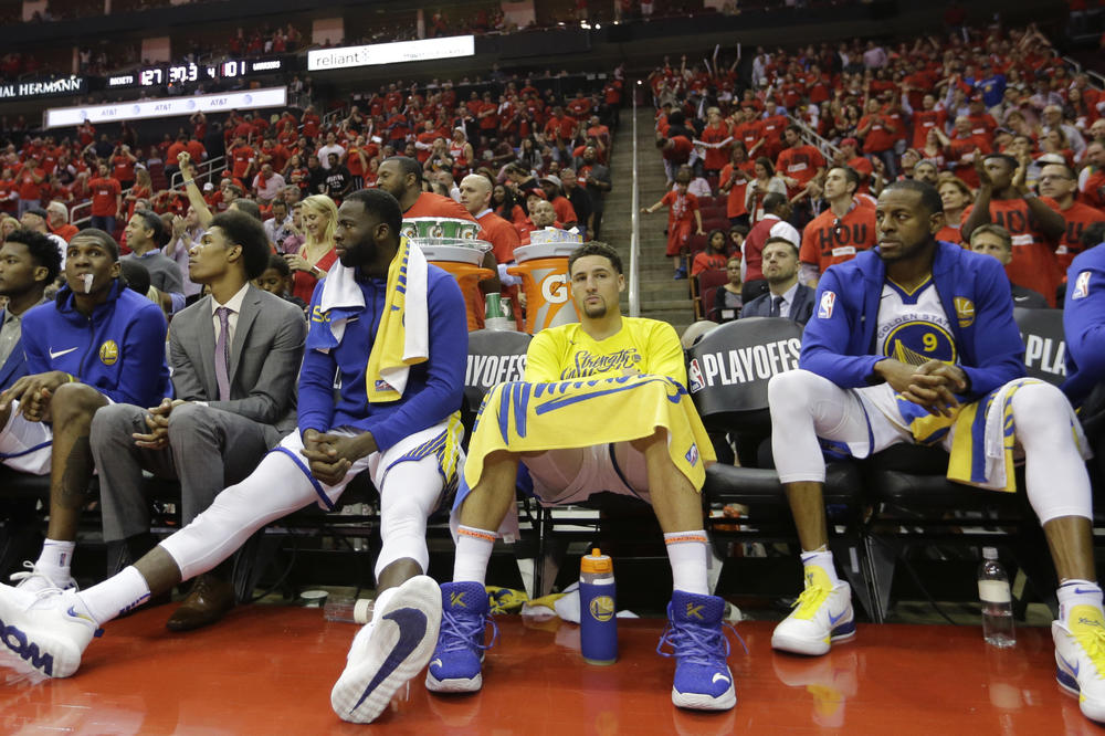 GOLDEN STEJT KLS! Hjuston odvalio Voriorse, a jedan podatak je posebno poražavajuć za šampiona NBA lige! (VIDEO)