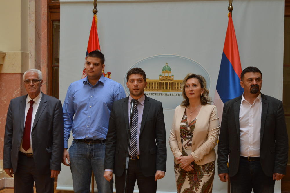 NOVI SKANDAL RADIKALA U NAJAVI: Najavili HAOS U BEOGRADU za 30. maj