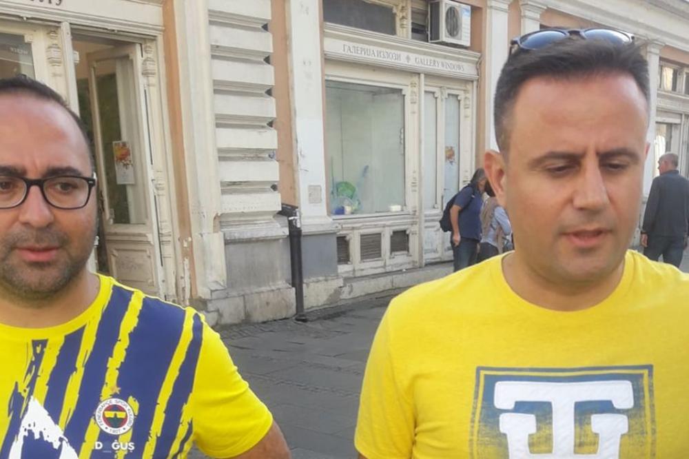 Prošetali smo centrom Beograda i naleteli na Obradovićeve ratnike: Ono što su držali u rukama nas je ostavilo bez teksta! (VIDEO)