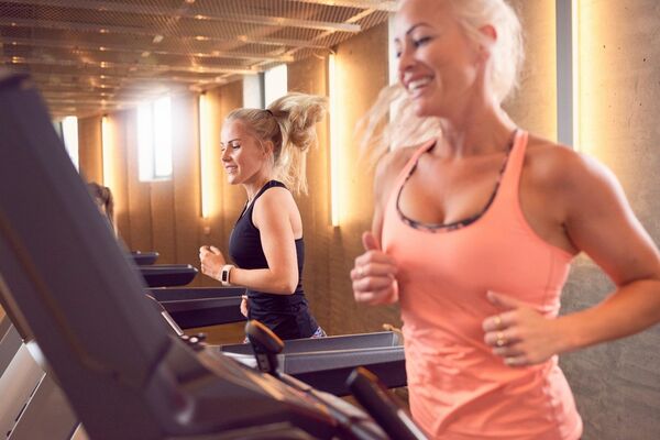 Da li MRŠAVLJENJE utiče na SMANJENJE GRUDI? Ovo je najprecizniji ODGOVOR!