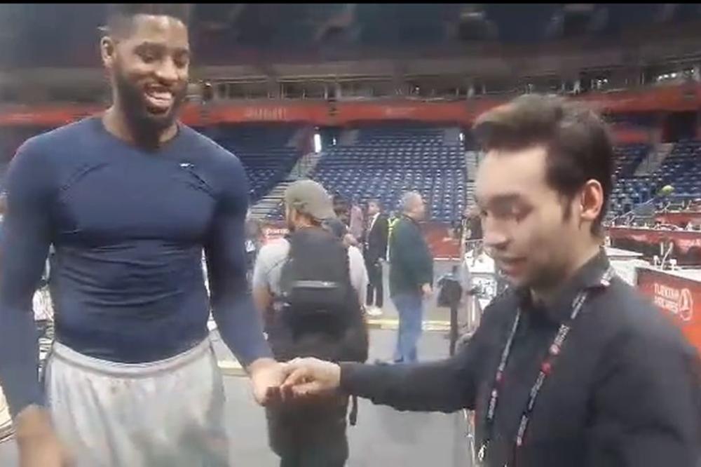 Košarkaš Fenerbahčea žrtva prevare u Beogradskoj areni na treningu dan pred meč! (VIDEO)