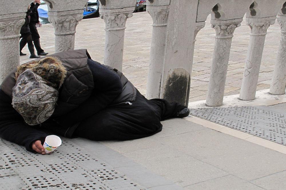 POLICIJA OSTALA NEMA NAKON SMRTI NAJPOZNATIJE PROSJAKINJE: Zavrteće vam se u glavi od CIFRE koju je imala na računu