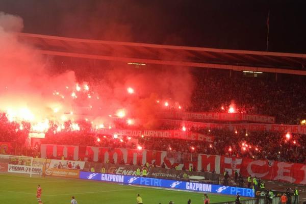 DELIJE, SVI NA MARAKANU! Navijači Zvezde pozivaju sve ljubitelje crveno-belih boja da u subotu dođu i podrže omladince u borbi za Ligu šampiona! (FOTO)