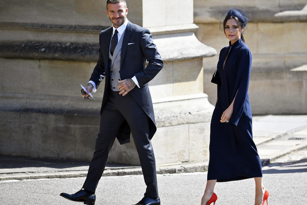 Dejvid Bekam na meti OSUDA i PODSMEHA! Kamere snimile šta je radio u CRKVI tokom venčanja (VIDEO)