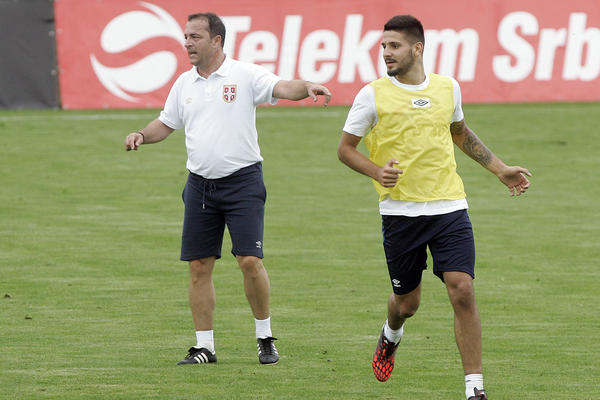 SRBIN NAPUSTIO NEKADAŠNJEG SELEKTORA SRBIJE: Otišao da spasi davljenika od ispadanja iz lige!