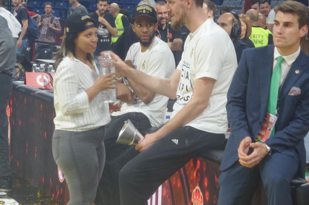 OGNJEN KUZMIĆ UŠAO U ISTORIJU SRPSKE KOŠARKE! Ovo do sada nikome nije pošlo za rukom! (VIDEO)