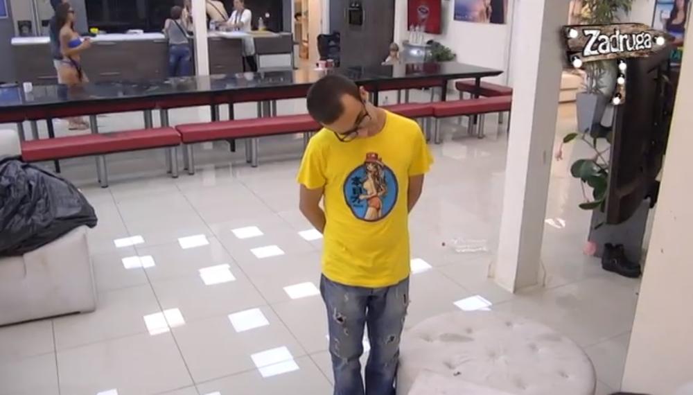 Nepoznati ljudi su svuda po Beloj kući  