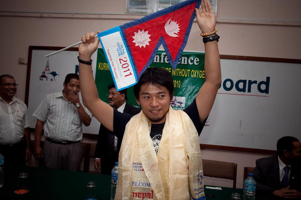 ČOVEK KOJI NIJE ODUSTAO: Poginuo Japanac koji je po OSMI PUT pokušao da osvoji Everest, iako je pre toga izgubio DEVET PRSTIJU RUKE!