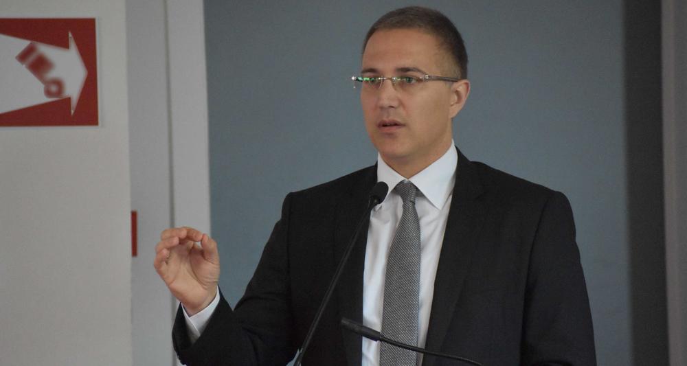 Nebojša Stefanović 