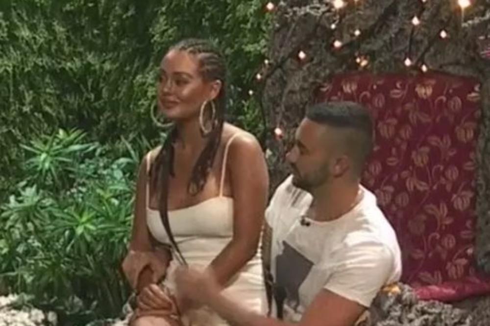 ONI SU NOVI SLOBA I LUNA! Pevač ušao u rijaliti, Ana mu je odmah SELA U KRILO, i onda... (VIDEO)