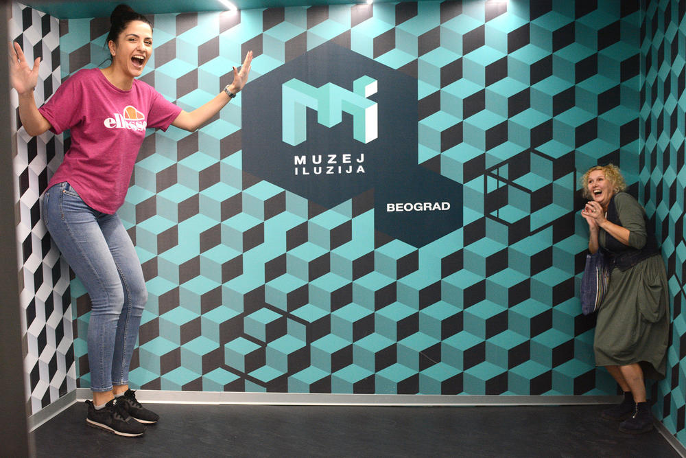 Bojana je baš krupna devojka  