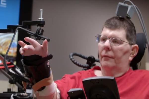 POMERANJE STVARI SNAGOM UMA POSTAJE MOGUĆE: Ova tehnologija je NOVA NADA za mnoge koji su PARALIZOVANI! (VIDEO)