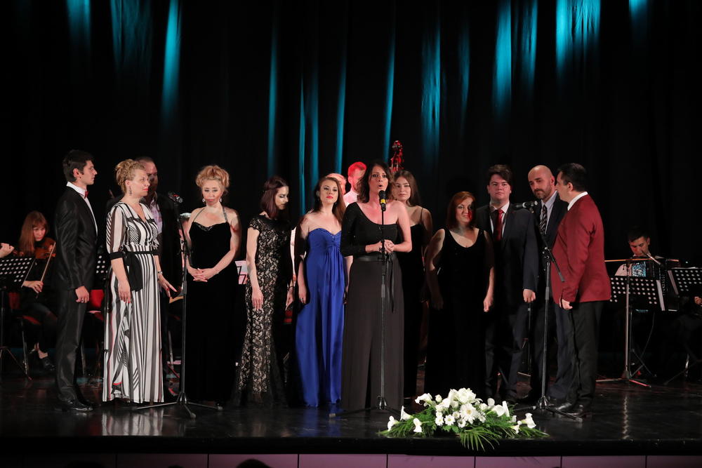 Škola narodnog pevanja  