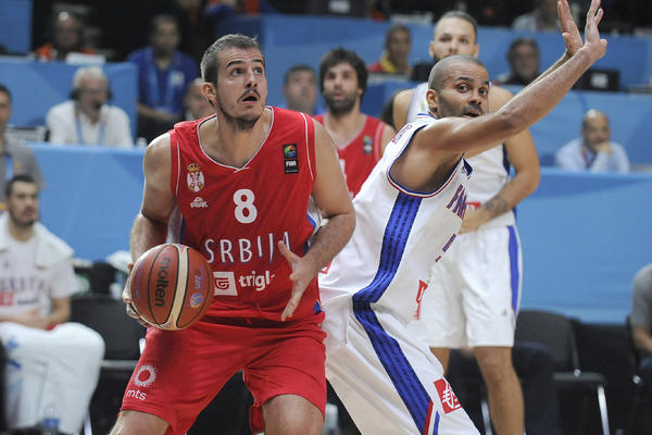 IMAMO EVROPSKU KOŠARKAŠKU BOMBU SEZONE! Poznato gde Nemanja Bjelica nastavlja karijeru?!