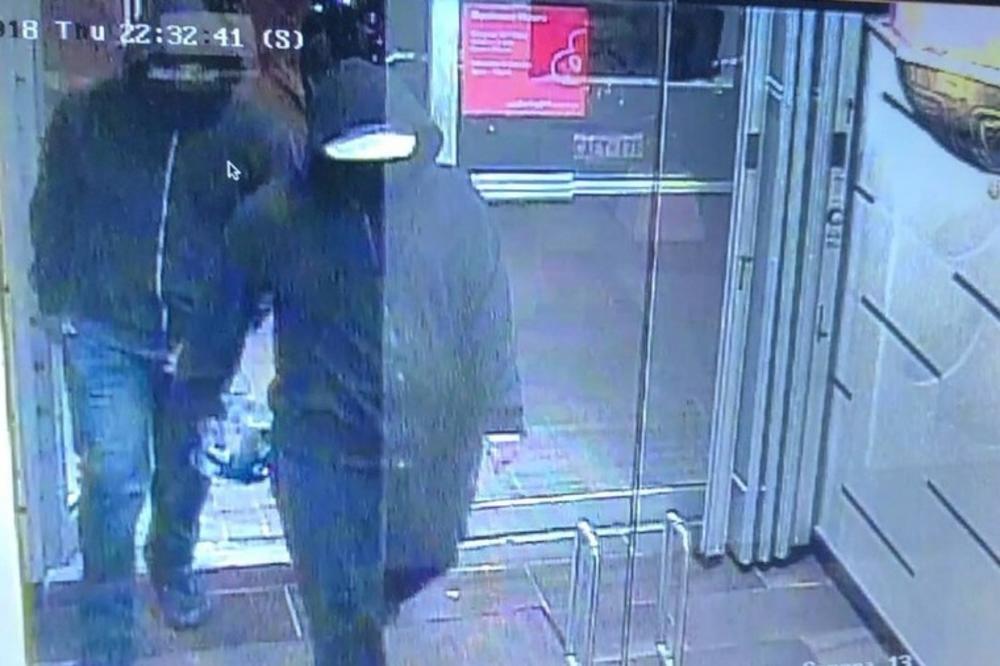 OVO SU TERORISTI KOJI SU DETONIRALI BOMBU: Više od 15 osoba povređeno u restoranu, panika u Kanadi! (FOTO)