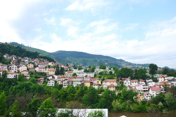 ON JE MUSLIMAN, A ONA JE SRPKINJA: Posle 18 GODINA saznao je STRAŠNU ISTINU, sve je tada KRENULO...