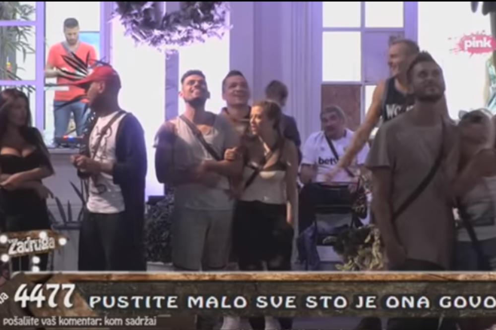 NAJROMANTIČNIJI TRENUTAK U ZADRUZI: Ovaj LJUBAVNI ČIN briše sve svađe, zbog ovog IZNENAĐENJA svi zadrugari su gledali u nebo (VIDEO)