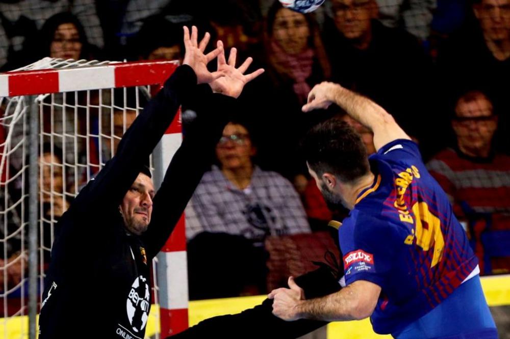 GODINE MU NIŠTA NE MOGU: Arpad Šterbik je najbolji golman Lige šampiona! (VIDEO)