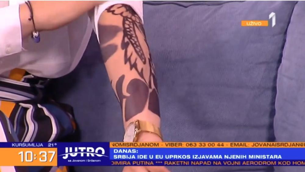Jovana ju je pitala da pokaže tetovažu  