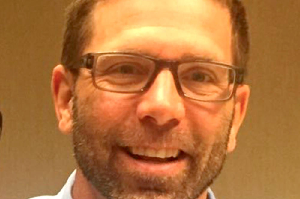 KAKAV JE OVO PROFESOR?! Pustio je svoju učenicu da SPAVA NA ČASU, a kada čujete ZAŠTO sve će vam biti jasno!