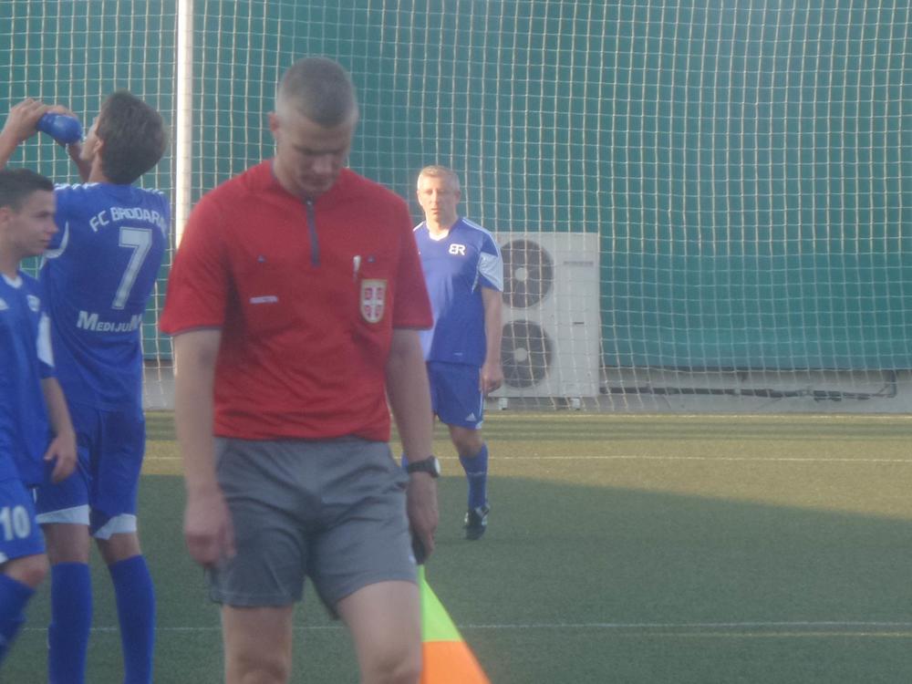 Kokeza na meču Brodarac - Napredak (M)  