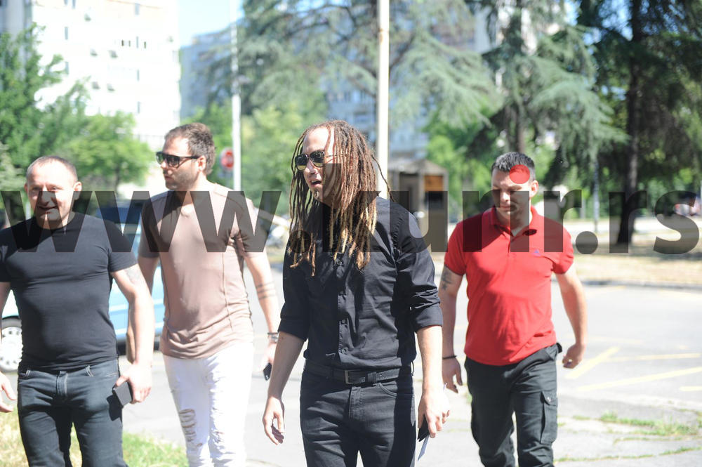 Rasta je došao u pratnji svog advokata   