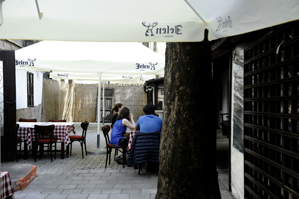 Gazda kafane uradio je nešto potpuno neočekivano   