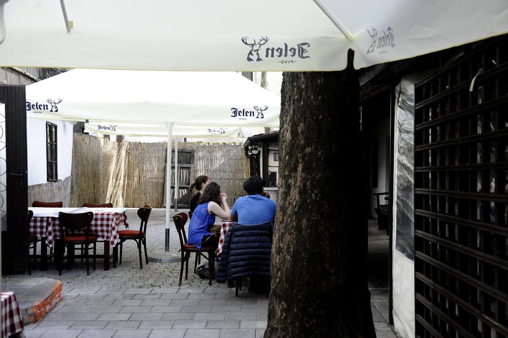 DA LI ZNATE ŠTA JE CENOSILLICAPHOBIA? Ima veze sa ISPIJANJEM PIVA