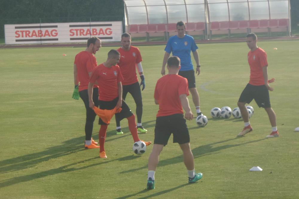 SRBIJA POČELA PRIPREME ZA MUNDIJAL: Ali, gde je Bane Ivanović? (FOTO)